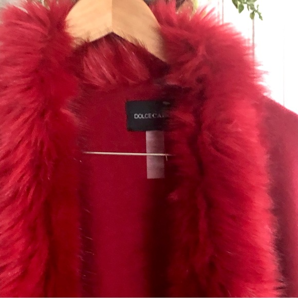 🌴🎉HP🎉 NEW! Dolce Cabo Valentine Red Luxurious Fur Cloak Wrap L/XL - Picture 5 of 10